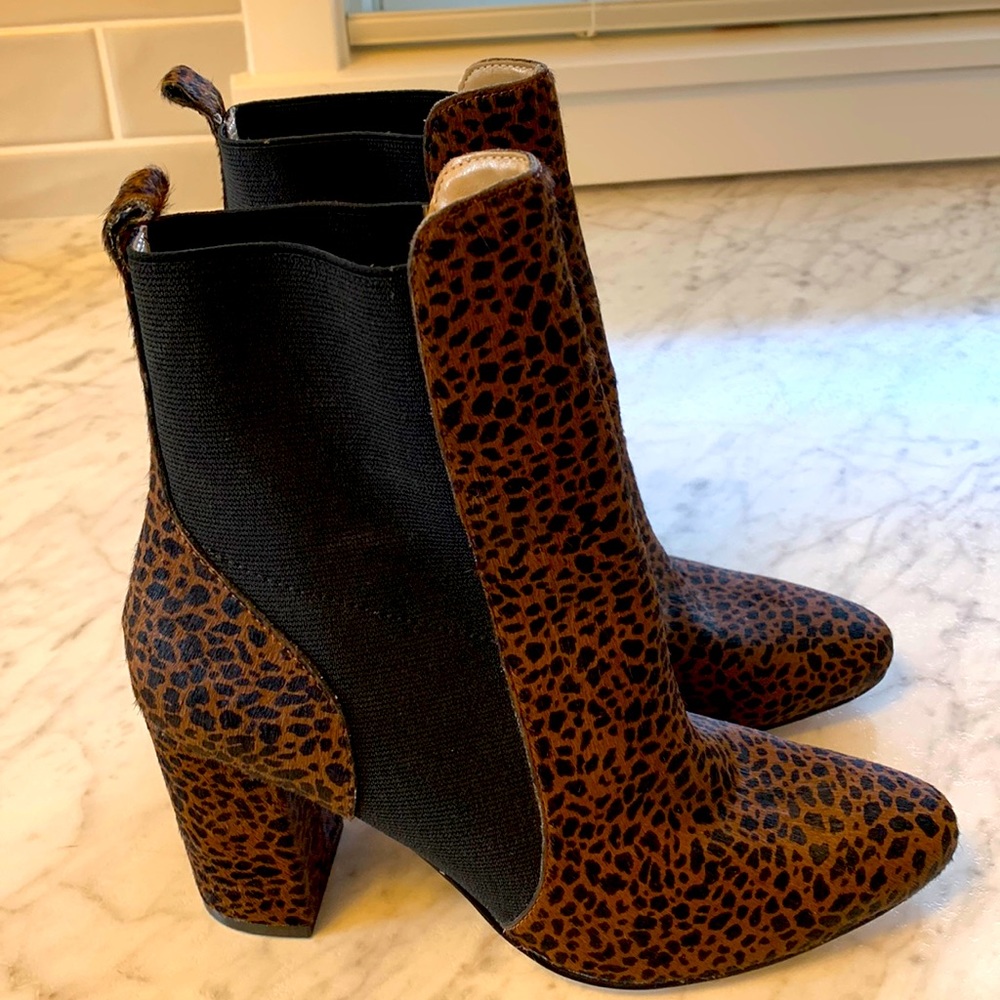 Brand-new animal-print boots for the holidays!